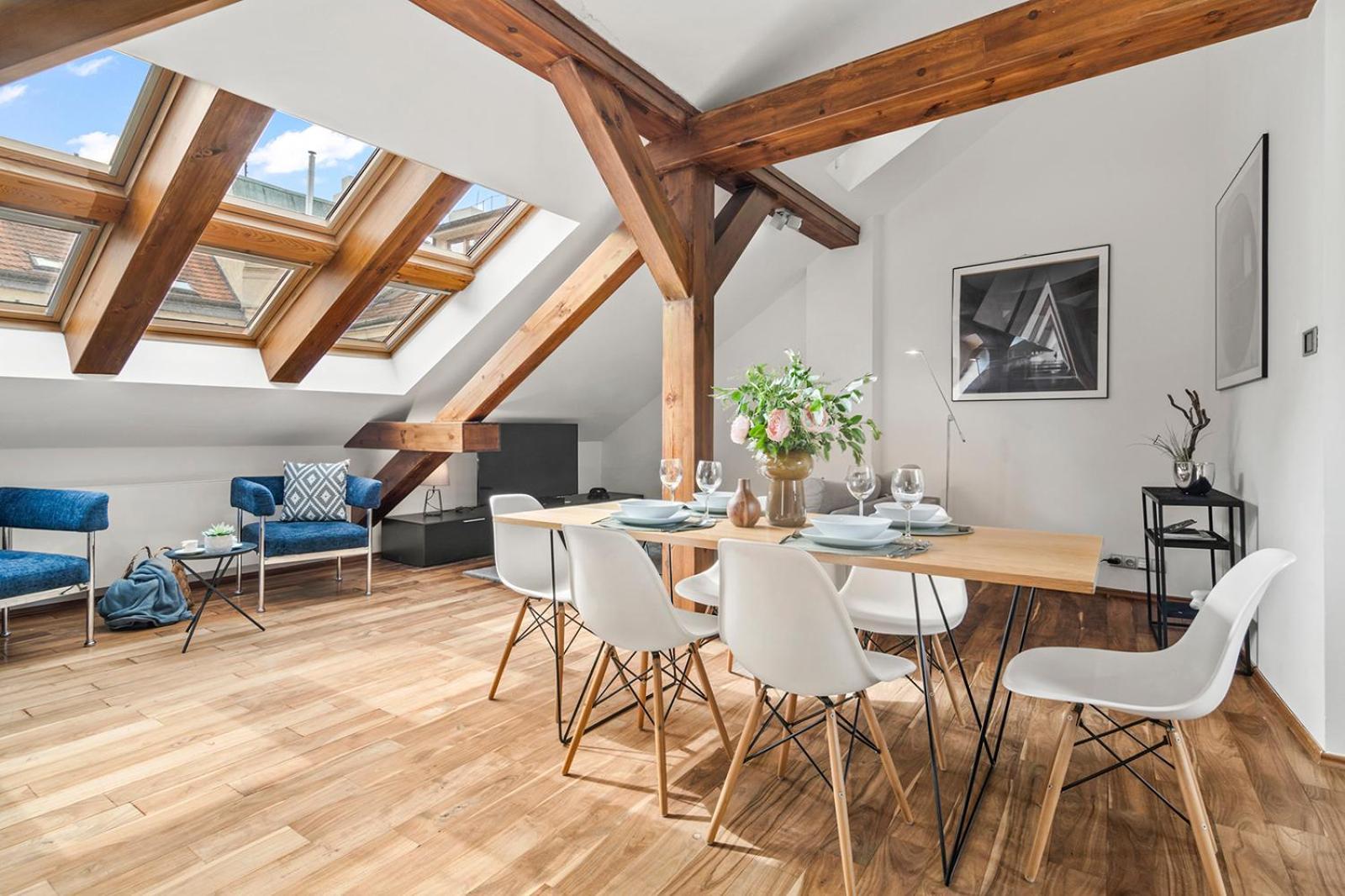 Days - Spacious 117m2 Attic Retreat W Ac - Near Old Town Sq * Prag